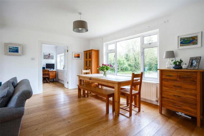 Sitting/Dining Room