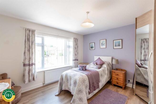 3 bed Detached Bungalow for sale Image 9