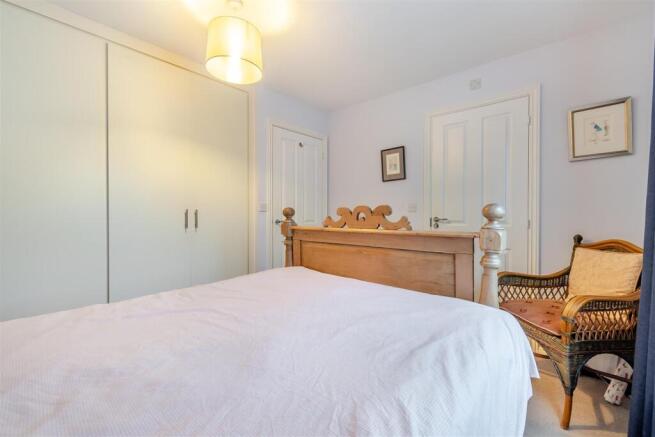 8655519-interior19.jpg