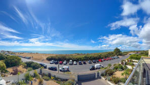Flat 6, 55, Boscombe Overcliff Drive, Bournemouth BH5 2DW