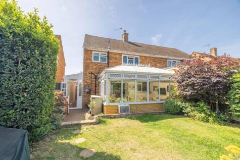 Doddsfield Road, Slough, SL2