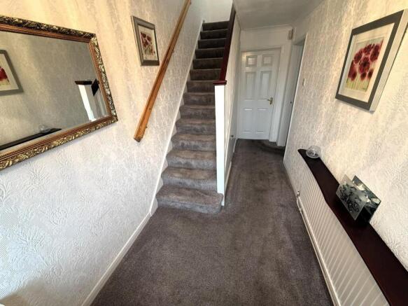 Hallway..jpeg