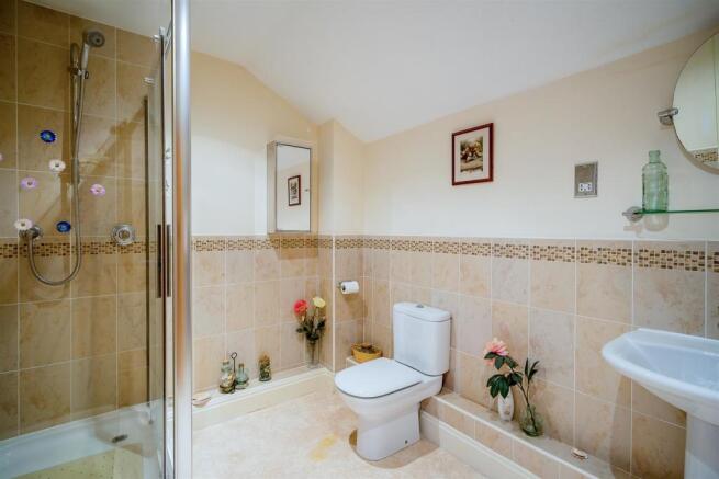 Ensuite.jpg