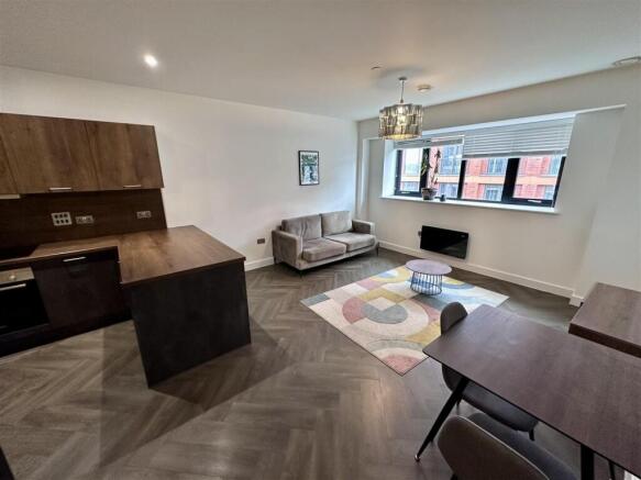 Kitchen/Lounge