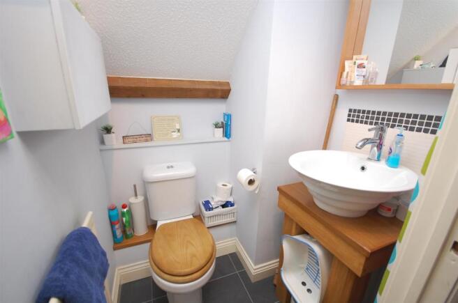 CLOAKROOM/WC