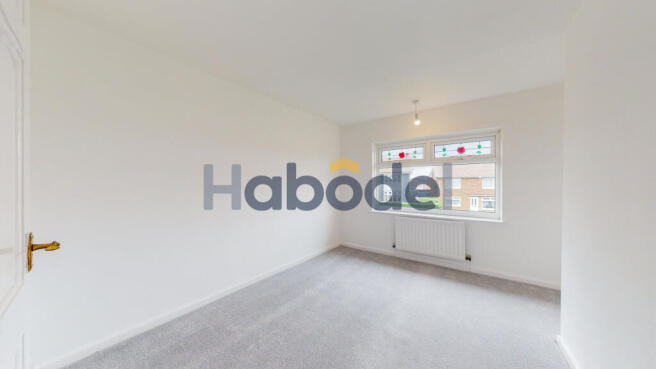 3 bed Terraced to rent Image 5
