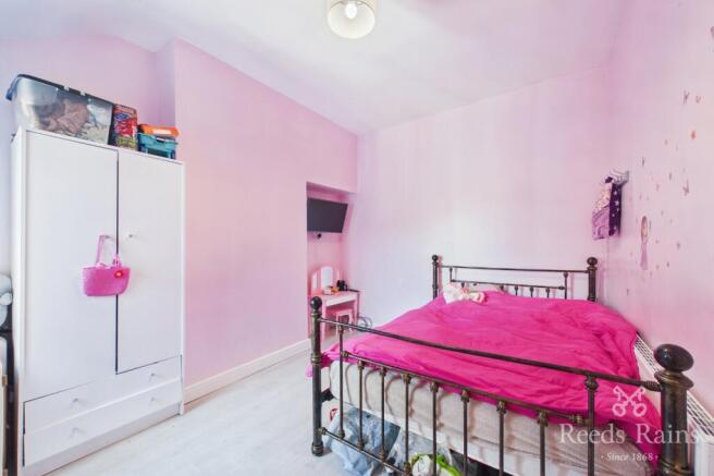 3 bed Terraced for sale Image 10