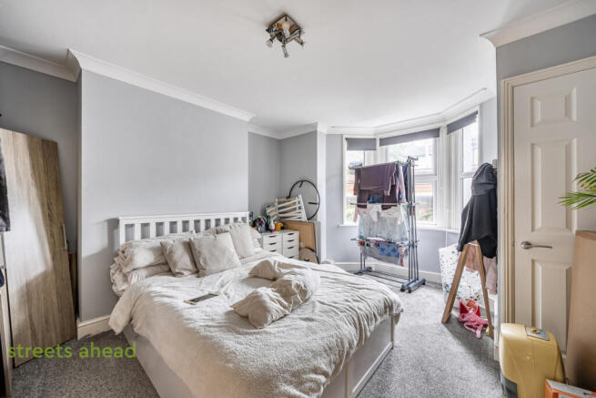 835a959e-2e2f-4b2...