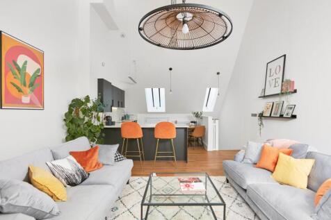 Packers Way, Greenbank