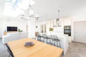 10, Oakfields, Preston SG4 7FB