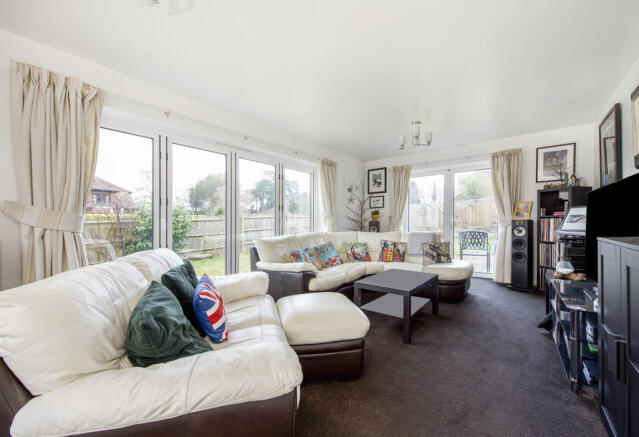 Bramdean Living 1