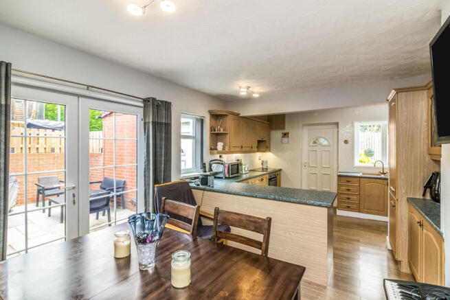 Kitchen/Dining Room
