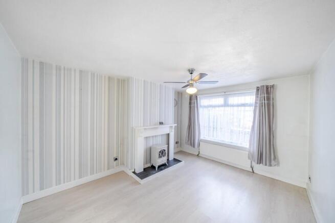 1 bed Flat to rent Image 2