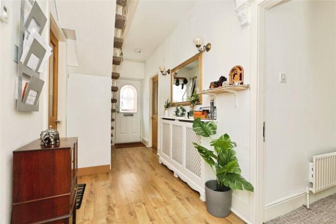 4 bed Detached for sale Image 7