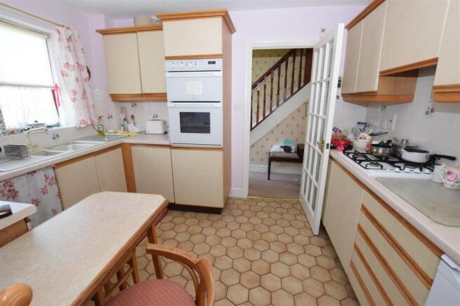 Kitchen.JPG