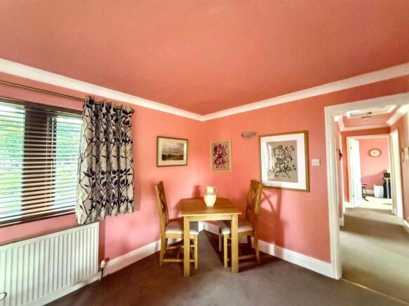 2 bed Detached Bungalow for sale Image 6
