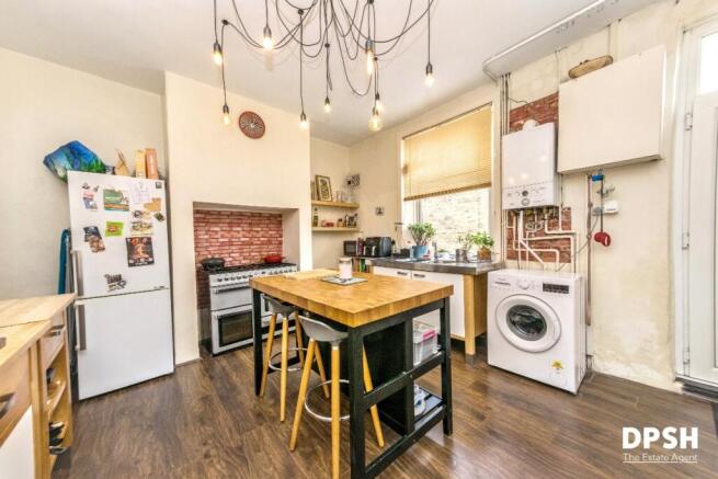 2 bed Terraced for sale Image 5