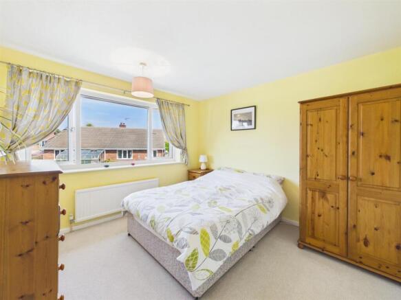 3 bed Semi-Detached for sale Image 8
