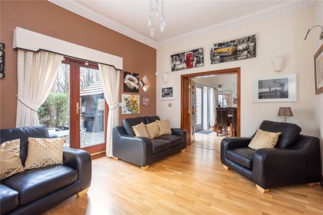 9 bed Detached for sale Image 12