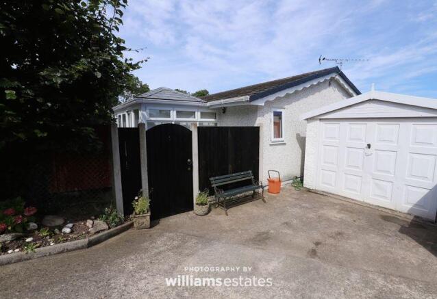 Garage/Parking