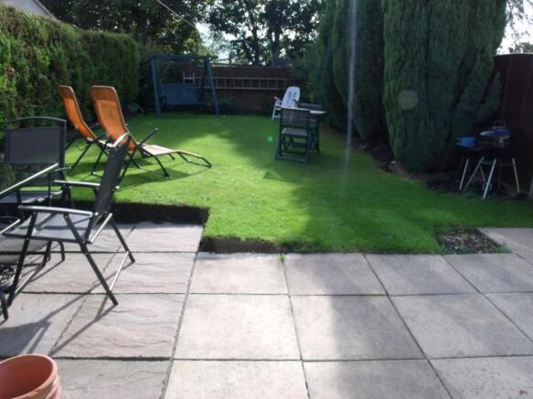 Garden & Patio Area