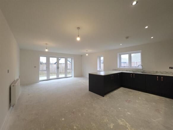 3 bed Detached Bungalow for sale Image 7