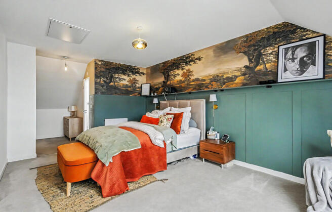 4 bed Semi-Detached for sale Image 7