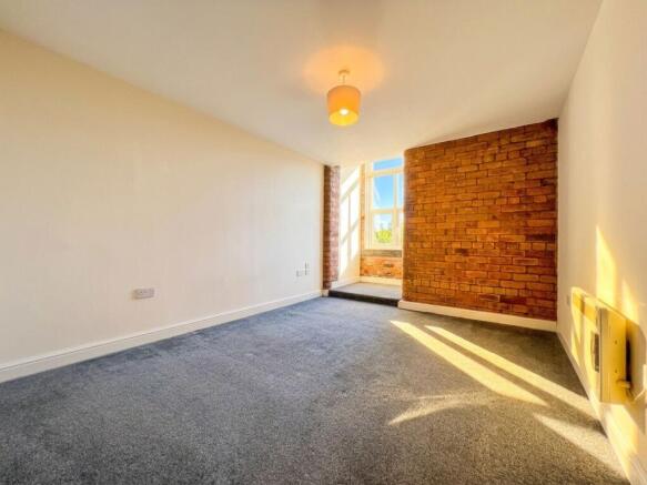 2 bed Apartment for sale Image 7