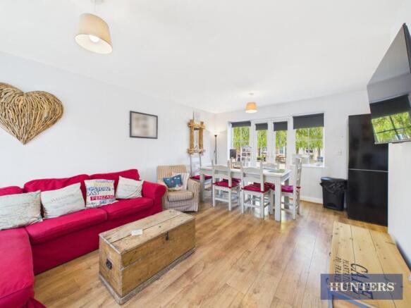 2 bed House for sale Image 2