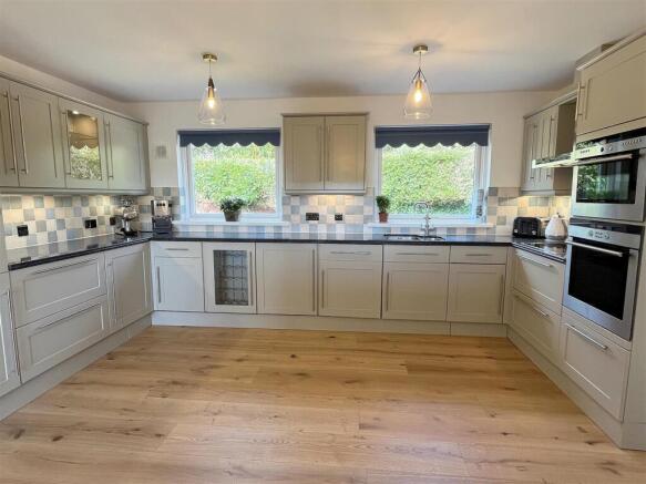 Kitchen.jpg