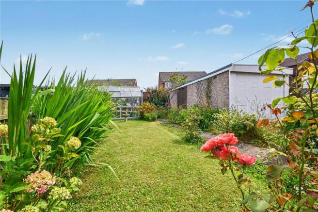3 bed Semi-Detached for sale Image 9