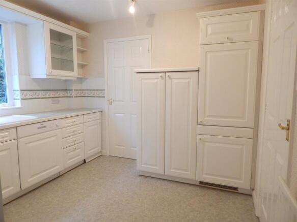 Kitchen 4