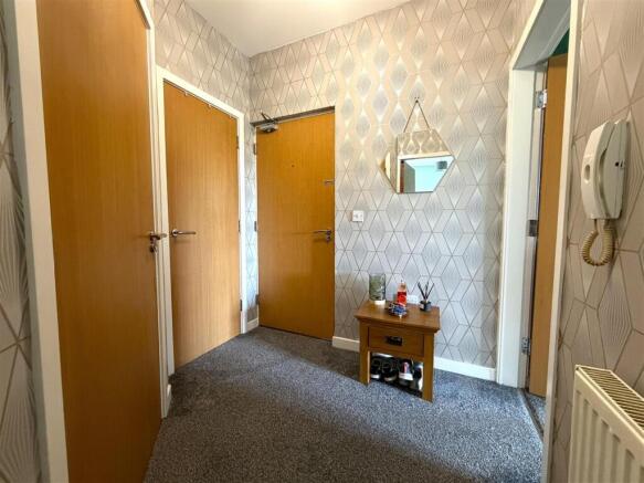 1 bed Apartment for sale Image 11