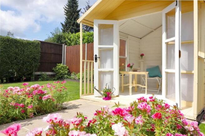 Summerhouse Cameo 2.jpg