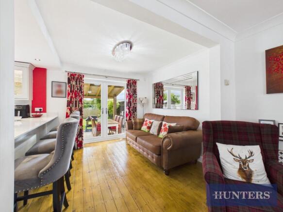 4 bed Detached for sale Image 4