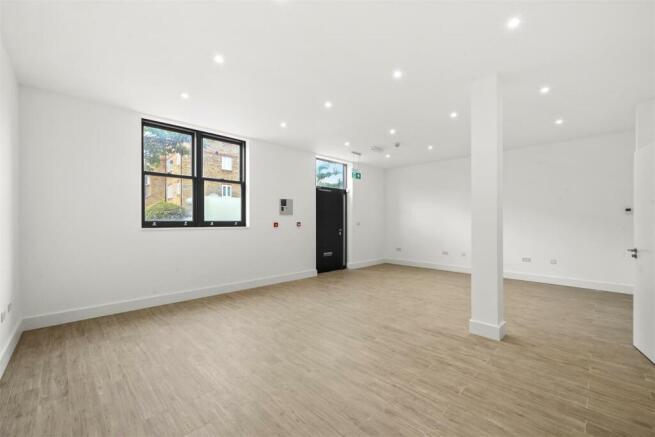 Unit A Dorset House - Yjj2XTcqw0AaJFIBzhkJ.jpg