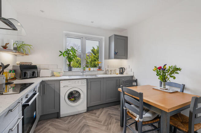 Kitchen (2)