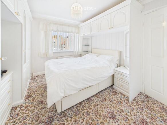 2 bed Apartment for sale Image 10