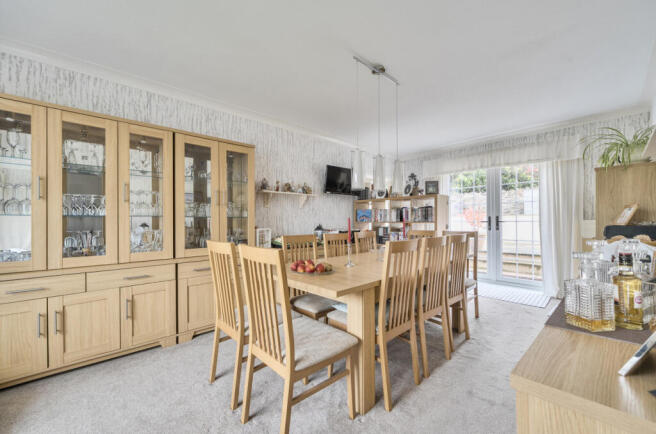 1365899-9-68ece82...