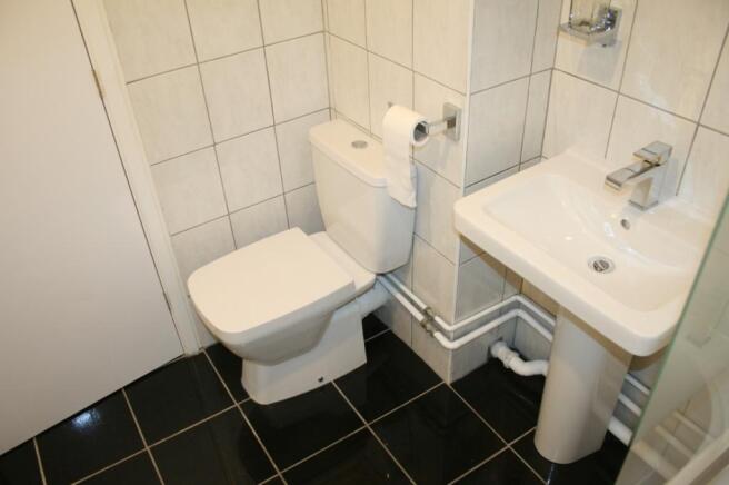 bathroom (Main)