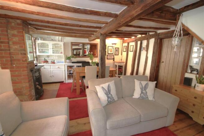 Living Area d.JPG
