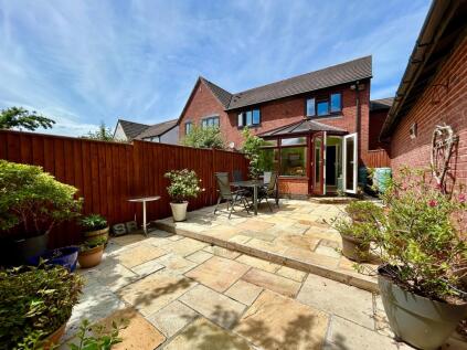 Membury Close, Exeter EX1 3UN