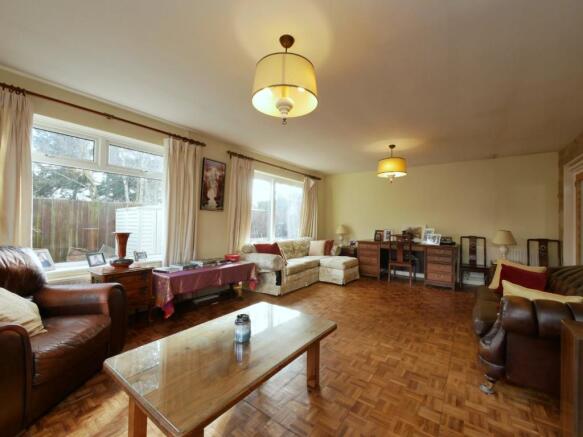 SITTING ROOM