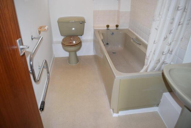 Photo 6