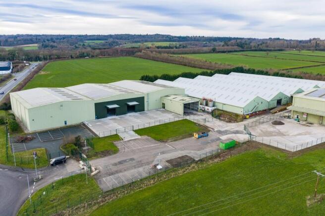 Spitfire Boardlink Hawarden WR-67.jpg