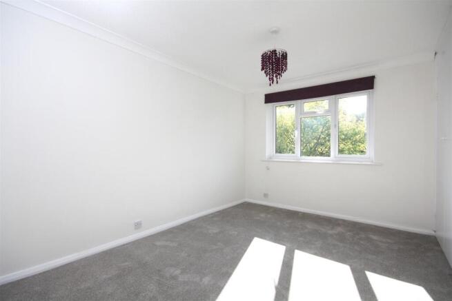 Bedroom 1.JPG