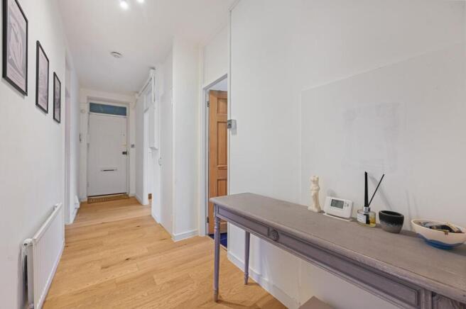 TEC - Flat 9, Crowland House - Hallway3 (1).jpg