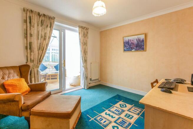 Dining/Bed 3