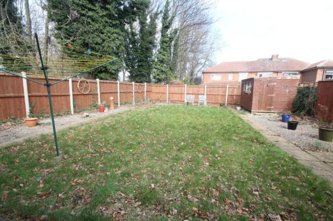 3 bed Semi-Detached for sale Image 12