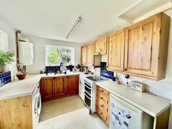 3 bed Terraced for sale Image 5